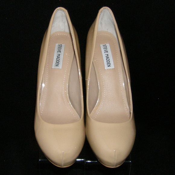 Steve Madden Traisie beige patent leather heels 9M - Picture 8 of 8